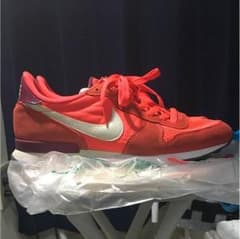 NIKE インターナショナリストのサムネイル