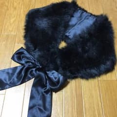《美品》ZARAフェイクファーショールのサムネイル