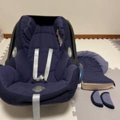 マキシコシ　CabrioFix  新生児から　チャイルドシートのサムネイル
