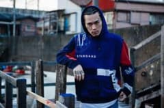 YZERR着用GAPオリジナルパーカーのサムネイル