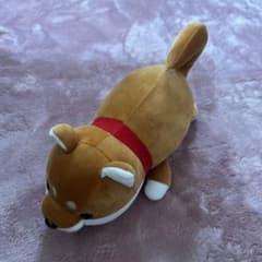 柴犬 ぬいぐるみ 茶色 赤い首輪付き - メルカリ