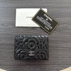 【みーたん様用】シャネル　新型カメリア　ッチ　三つ折り財布　コンパクト　1234 CHANEL シャネル財布 カメリア 三つ折り - メルカリ