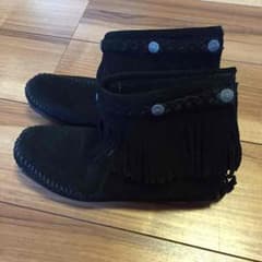 ★美品★お箱なし★ミネトンカ フリンジブーツのサムネイル
