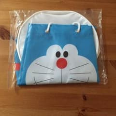 ドラえもん プールバッグ  新品未使用のサムネイル