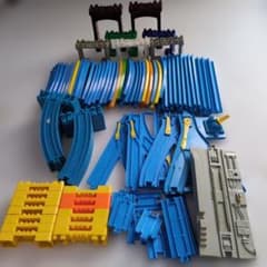 プラレール　レール　まとめ売り　(約85個)