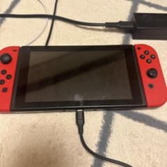 Nintendo Switch 本体 ネオンレッドのサムネイル