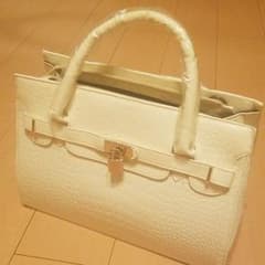 クロコダイル柄のbag 白のサムネイル