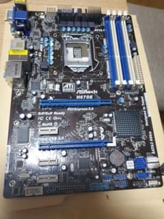 ASRock H67DE マザーボード (LGA1155)のサムネイル