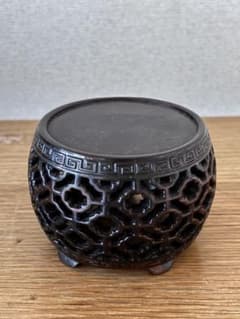 透かし彫り 木製 香炉台 花台 飾り台 - メルカリ