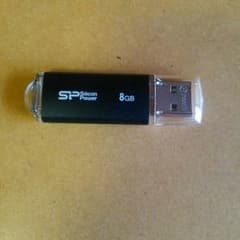 8GB USBのサムネイル