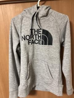 THE NORTH FACE  人気パーカー　グレーMサイズのサムネイル