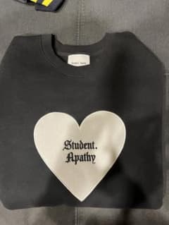 student apathy ハートロゴスウェット　【ユニセックス】（即完品）のサムネイル