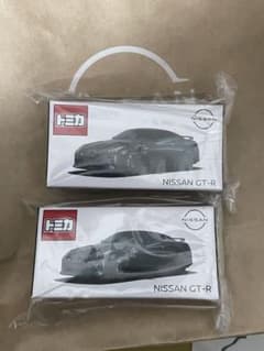 オートメッセ限定 トミカ NISSAN GT-R ミッドナイトパープル2台セットのサムネイル