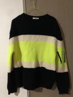 VALENTINO ニット セーター ブラック ネオンイエローのサムネイル