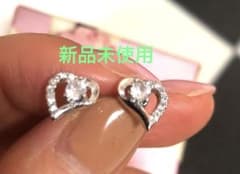 ピアス両耳のサムネイル