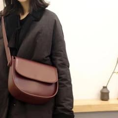ショルダーバッグのサムネイル