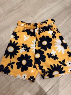 【値下げ】HH ヘリーハンセン 花柄水着 男の子用 ハーフパンツ 120のサムネイル