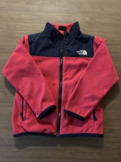桃*太様 美品 THE NORTH FACE フリースジャケット 120のサムネイル