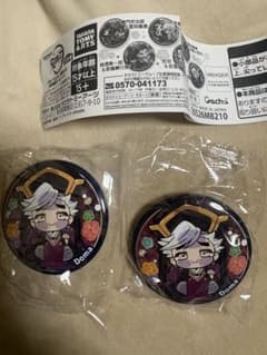 鬼滅の刃 缶バッジ 童磨 2個セット - メルカリ