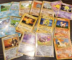 pokemon cards 100枚 まとめ売り 旧裏 ピカチュウ サンダース - メルカリ