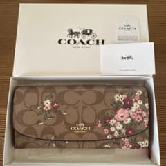 たまちゃん様専用COACH 長財布 シグネチャー フローラルのサムネイル