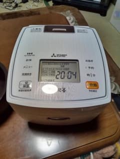 MITSUBISHI　IHジャー炊飯器1.0L NJ-KSE106-W形17年製のサムネイル