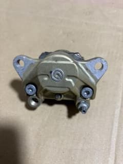 ブレンボ　カニ　キャリパーのサムネイル