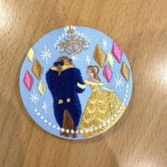 ディズニー刺繍缶バッジ　美女と野獣のサムネイル
