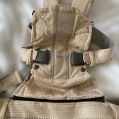 BABYBJORN 抱っこ紐 メッシュ Airピンクのサムネイル