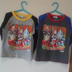 ウルトラマン長袖Tシャツのサムネイル