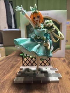 渋谷スクランブル　中野四葉 -Floral Dress Ver.- フィギュアのサムネイル