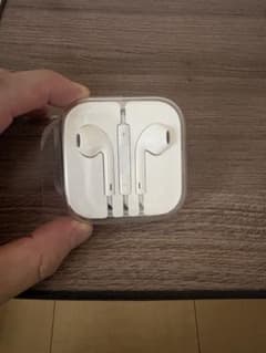 iPhone イヤホン未使用品の美品のサムネイル
