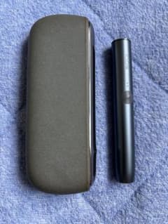 IQOS 電子タバコ本体 ケース付き 黒のサムネイル