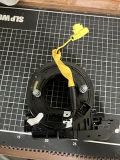 マツダ純正　クロックスプリンクD18H66CS0Aスパイラルケーブル マツダ純正 クロックスプリンクD18H66CS0Aスパイラルケーブル - メルカリ