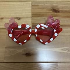 Disney Minnie Mouse ハート型サングラスのサムネイル