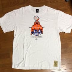インザペイント Tシャツのサムネイル