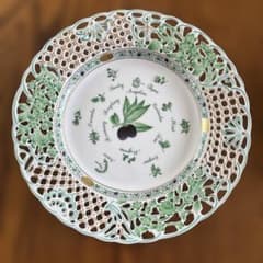 ヘレンド　アピシウスのハーブ　プレート　飾り皿 ヘレンド アピシウスのハーブ プレート 飾り皿 - メルカリ