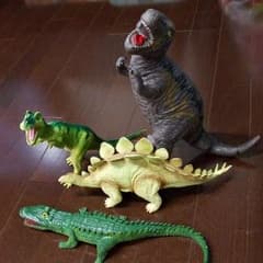 恐竜　フィギアのサムネイル