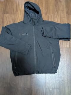 ATHLETA ブラック 中綿ジャケット Lのサムネイル