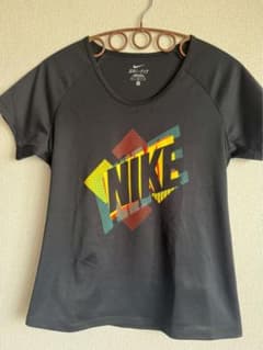 NIKE DRI-FIT 半袖Tシャツ ブラック Mサイズのサムネイル