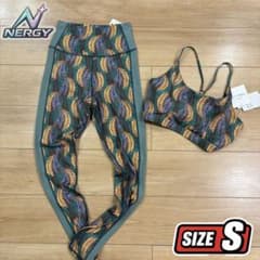 ナージー　花柄 ヨガウェア 上下セット　ブラトップ　レギンス　S　NERGY 新品】ナージー ボタニカル リーフ柄 ブラトップ＆レギンス