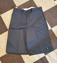 Dickies Loose Fit グレー ショートパンツ 40 XLのサムネイル