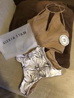 【m.h様専用】即完売した今年人気No.1 ALEXIA STAMのサムネイル