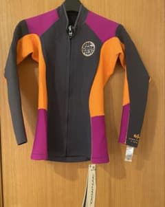新品タグ付き RIP CURL レディース タッパーのサムネイル