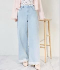 ［新品タグ付］半額　ナイスクラップ　ジーンズデニム　レースワイドパンツのサムネイル