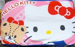 ハローキティ リバーシブルもちもちクッション - メルカリ