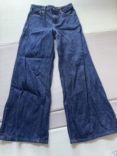 GU ハイウエストデニム　ワイドパンツ Sサイズのサムネイル