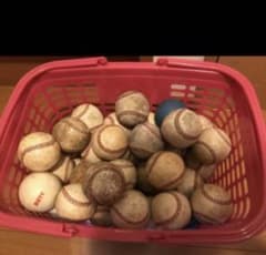 硬式野球ボールのサムネイル