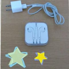 新品☆iPhone5純正品イヤホン＆充電器のサムネイル