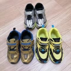 瞬足 18センチ 男の子 3足セットのサムネイル